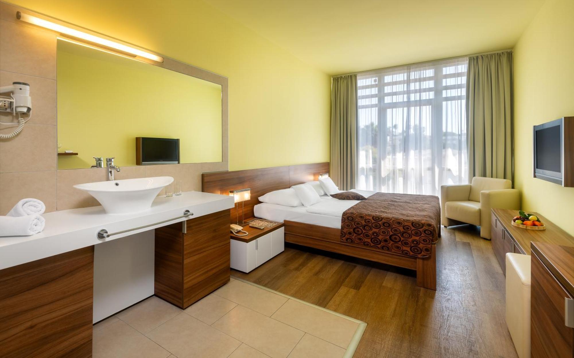 Hunguest Hotel Sun Resort Herceg Novi Ngoại thất bức ảnh